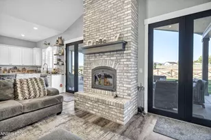 1409 Hunters Point Dr, Gardnerville, NV 89410 - Photo 13