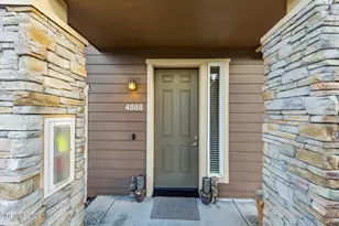 4888 Bougainvillea Cir, Sparks, NV 89436 - Photo 7