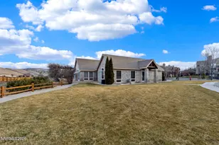 4888 Bougainvillea Cir, Sparks, NV 89436 - Photo 19