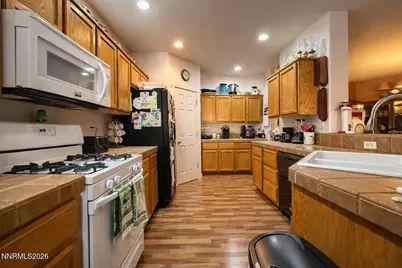 672 Cardinal Circle, Fernley, NV 89408 - Photo 5