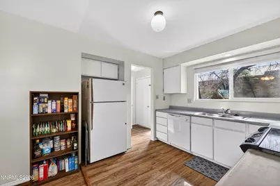 613 Smithridge Park, Reno, NV 89502 - Photo 5