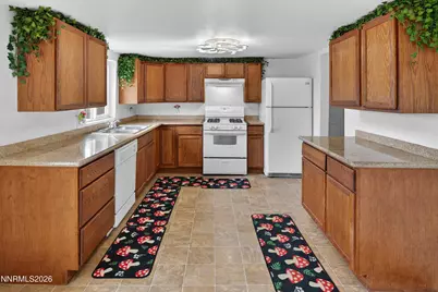155 Walner Street, Reno, NV 89506 - Photo 9