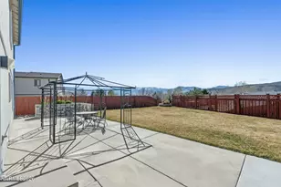 17295 Magnetite Dr, Reno, NV 89508 - Photo 31
