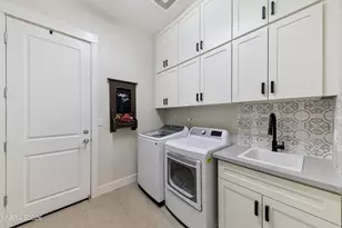 9809 Dyevera Ln, Reno, NV 89521 - Photo 23