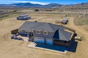 1215 Serpentine Rd, Reno, NV 89506 - Photo 3