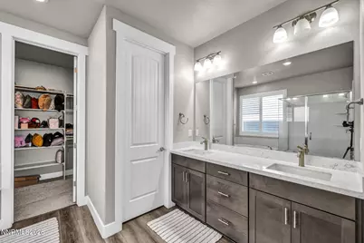 944 Los Alamitos Street, Minden, NV 89423 - Photo 27