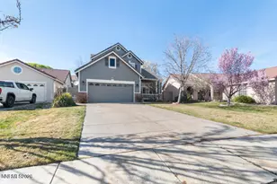 9727 Northrup Dr, Reno, NV 89521 - Photo 3