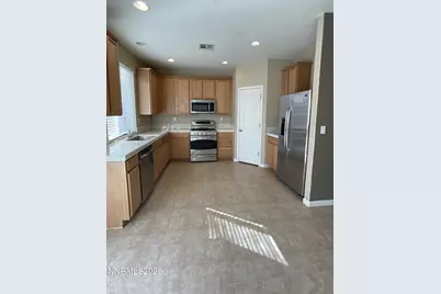 7240 Windswept Loop, Sparks, NV 89436 - Photo 3