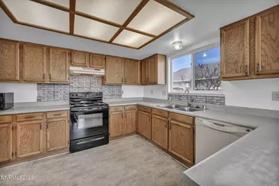 180 Monumental Circle, Sparks, NV 89436 - Photo 13
