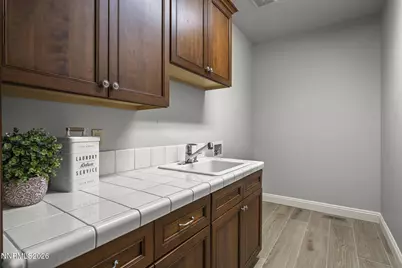 5010 Eaglesham Court, Reno, NV 89519 - Photo 37