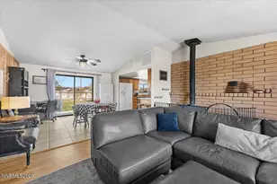 450 Omni Dr, Sparks, NV 89441 - Photo 9