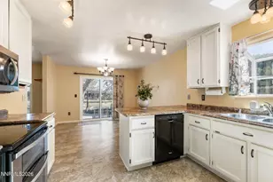 116 Woodlake Ct, Dayton, NV 89403 - Photo 15