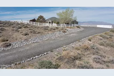 1935 Alta Vista Way, Fernley, NV 89408 - Photo 3