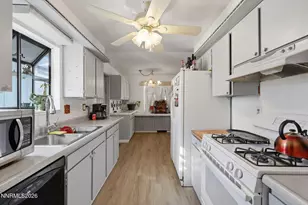 3200 Pine Ln, Carson City, NV 89706 - Photo 11