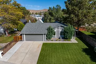 876 Pinewood Ct, Sparks, NV 89434 - Photo 1
