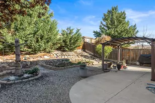 2532 Napoli Dr, Sparks, NV 89434 - Photo 37