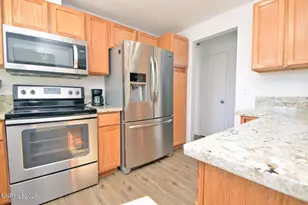 6770 Evening Star Dr, Sparks, NV 89436 - Photo 9