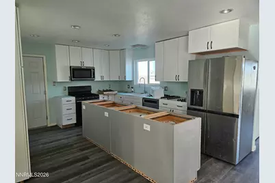 215 Ruby Street, Fernley, NV 89408 - Photo 7