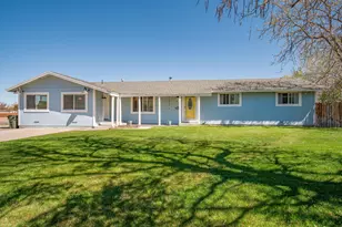 913 Rawhide Ct, Gardnerville, NV 89460 - Photo 3