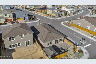 7601 Navasota Drive, Sparks, NV 89436 - Photo 9