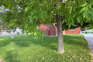 308 E 2nd St, Battle Mountain, NV 89820 - Photo 9