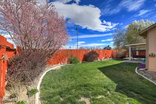 1445 Cardiff Dr, Gardnerville, NV 89410 - Photo 29