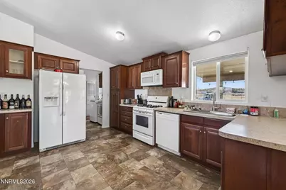 6980 Pontiac Drive, Reno, NV 89506 - Photo 15