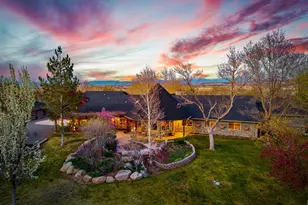 951 Riverview Dr, Gardnerville, NV 89460 - Photo 1