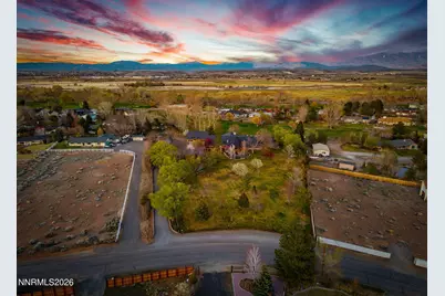 951 Riverview Drive, Gardnerville, NV 89460 - Photo 3