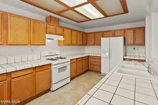 1469 Rosy Finch Dr, Sparks, NV 89441 - Photo 13