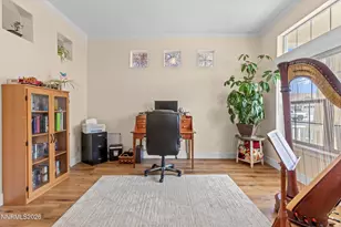 7815 Almeria Ct, Sparks, NV 89436 - Photo 5