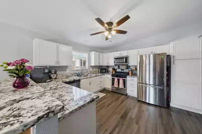 5950 Sunrose Court, Sun Valley, NV 89433 - Photo 9