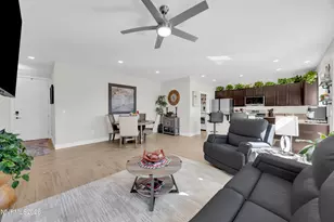 504 Cardiff Dr, Spanish Springs, NV 89441 - Photo 9