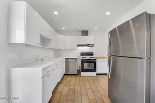 8704 Aquifer Way, Reno, NV 89506 - Photo 13