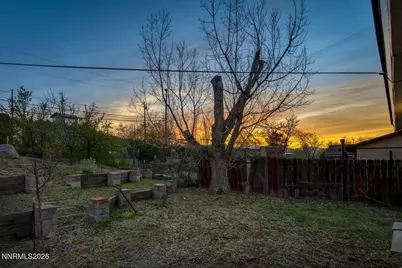 8704 Aquifer Way, Reno, NV 89506 - Photo 7