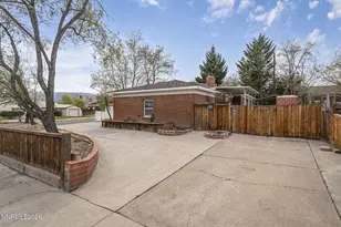 201 Sunnyside Dr, Reno, NV 89503 - Photo 45