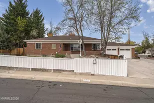 201 Sunnyside Dr, Reno, NV 89503 - Photo 1