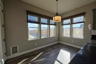 11541 Hacienda Ridge Way, Sparks, NV 89441 - Photo 5