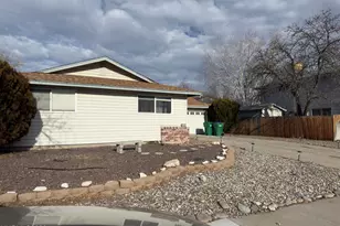 950 Sage View Dr, Sparks, NV 89434 - Photo 1