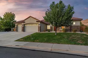 7939 Orange Plains Dr, Sparks, NV 89436 - Photo 3