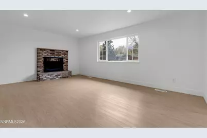 2560 Valmar Place, Reno, NV 89503 - Photo 9