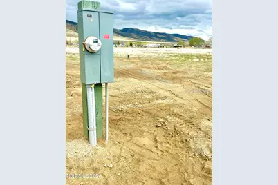 225 Hawk Street, Grass Valley, NV 89445 - Photo 3