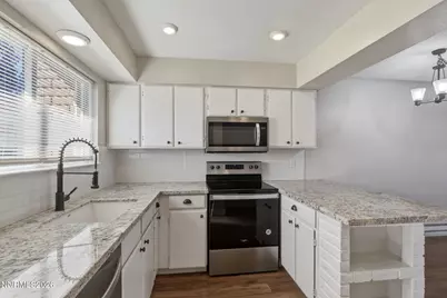 585 Smithridge Park, Reno, NV 89502 - Photo 5
