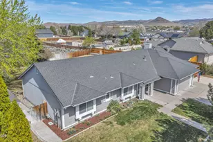 25 Desert Peak Ct, Sparks, NV 89441 - Photo 9