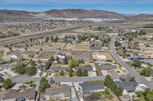 25 Desert Peak Ct, Sparks, NV 89441 - Photo 5