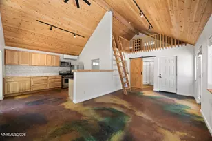 1350 Ridgeway Ct, Reno, NV 89503 - Photo 5