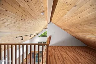 1350 Ridgeway Ct, Reno, NV 89503 - Photo 19