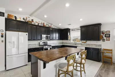 2095 Lanstar Drive, Sparks, NV 89441 - Photo 7