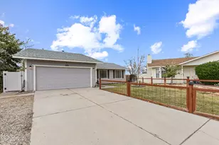 332 Woodside Ct, Dayton, NV 89403 - Photo 1