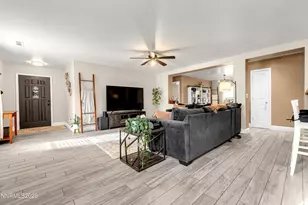 9514 Autumn Leaf Way, Reno, NV 89506 - Photo 3